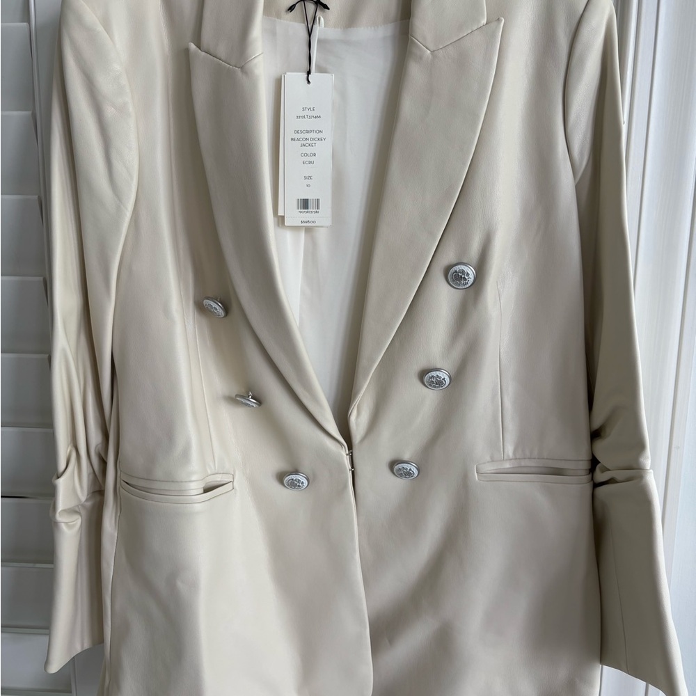 Veronica Beard Beacon Dickey Jacket.Elegant Cream Double-Breasted Women's Blazer